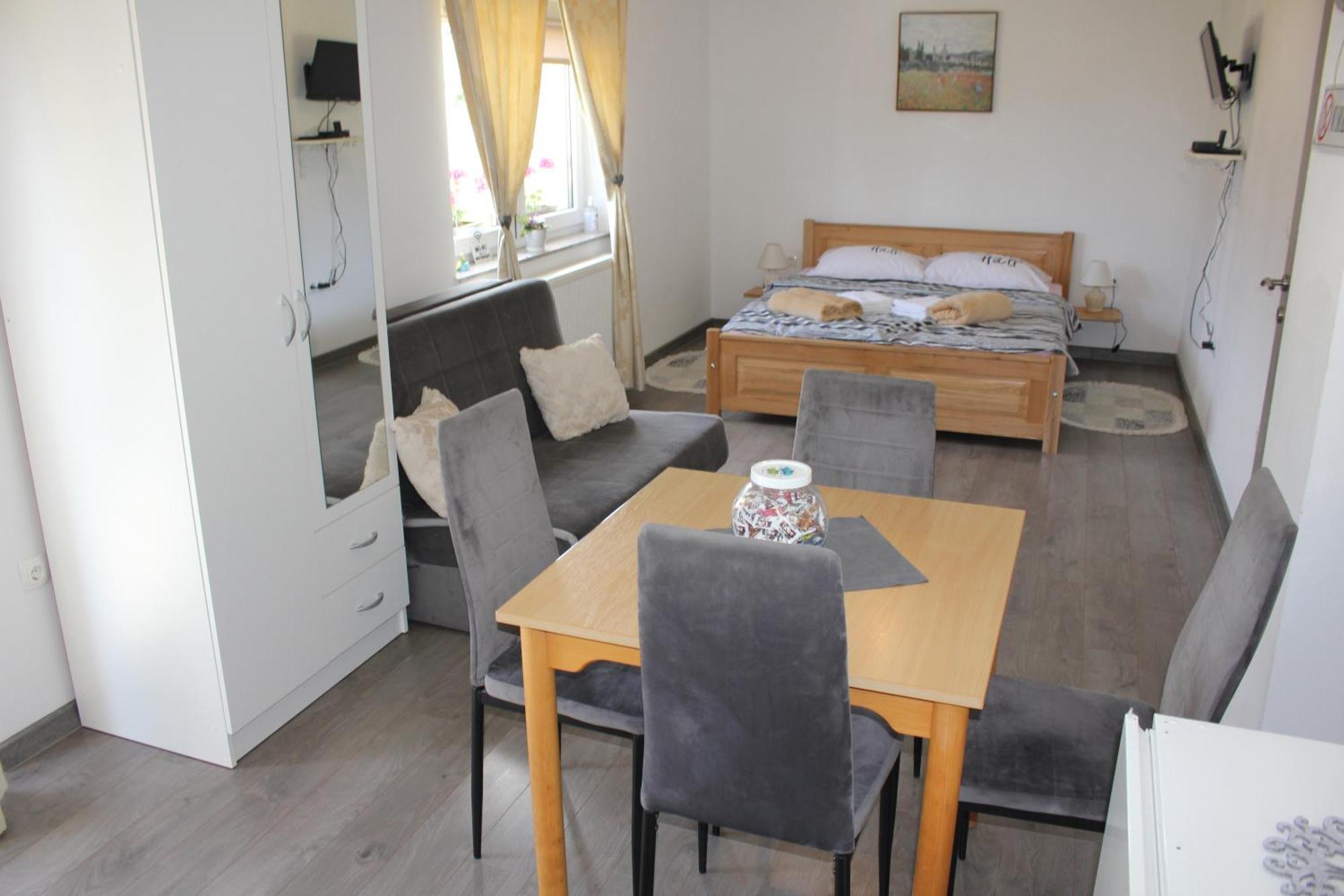 Studio Apartments Adian Korenica Rom bilde